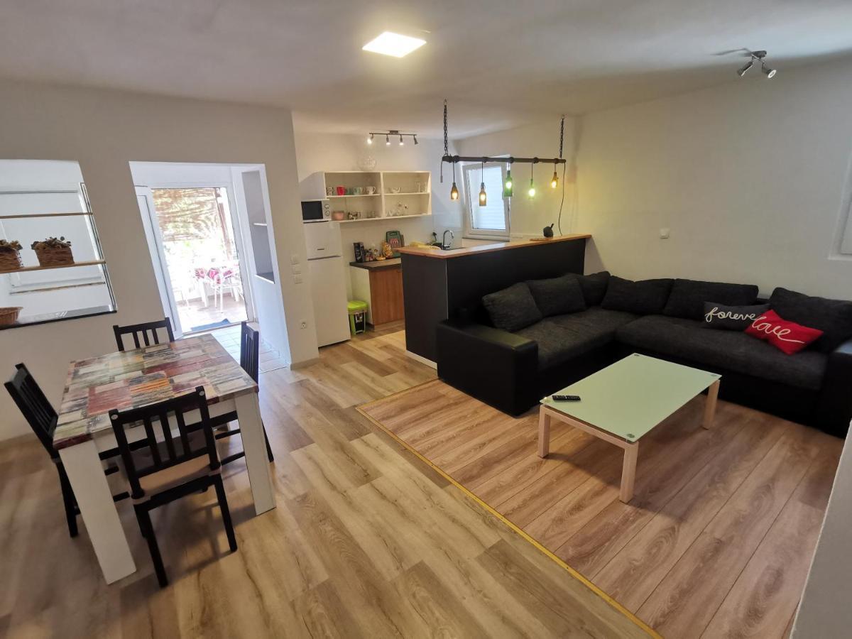 Apartmán Fa-Ni Novalja Exteriér fotografie
